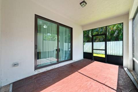 7461 Moonrise Drive, Lake Worth FL - photo 22 of 31