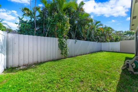 7461 Moonrise Drive, Lake Worth FL - photo 24 of 31
