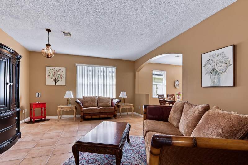 3 bedroom Single Family Residence at 1024 Park Hill Drive, Park Hill Est, Haverhill — photo 3