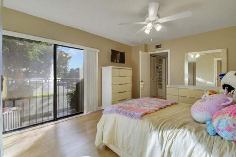 231 Charter Way, West Palm Beach FL - photo 12 of 17