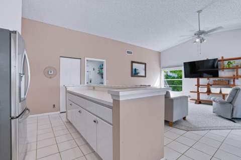 11235 Island Lakes Lane, Boca Raton FL - photo 15 of 48