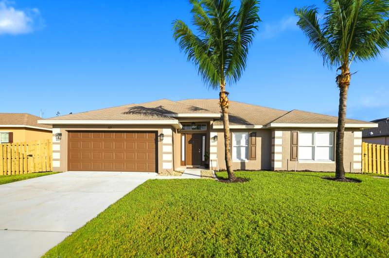 4 bedroom Single Family Residence at 525 SW Halden Avenue, Port St Lucie Section 22, Port St. Lucie — photo 4