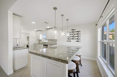 525 SW Halden Avenue, Port St. Lucie FL - photo 16 of 55