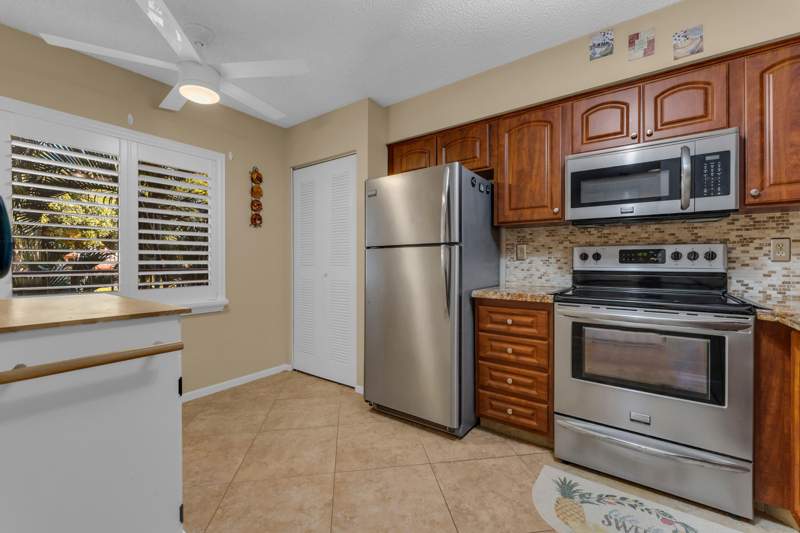 2 bedroom Condominium at 7340 Amberly Lane #210, Huntington Lakes Sec Four Condos, Delray Beach — photo 3