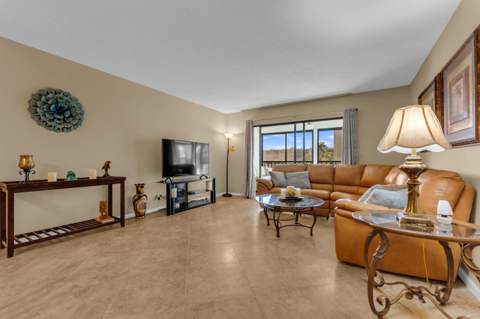 7340 Amberly Lane #210, Delray Beach FL - photo 17 of 67