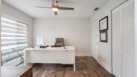 21464 Bridgeview Drive, Boca Raton FL - photo 23 of 52