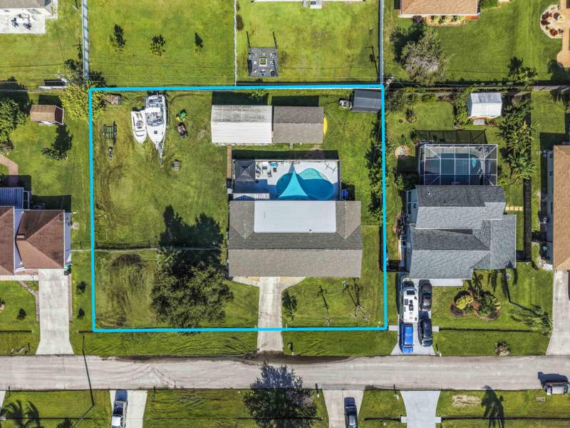 4 bedroom Single Family Residence at 219 SW Holden Terrace, Port Saint Lucie, Port St. Lucie — photo 3