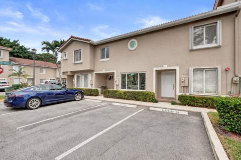 235 Riviera Circle, Weston FL - photo 6 of 59