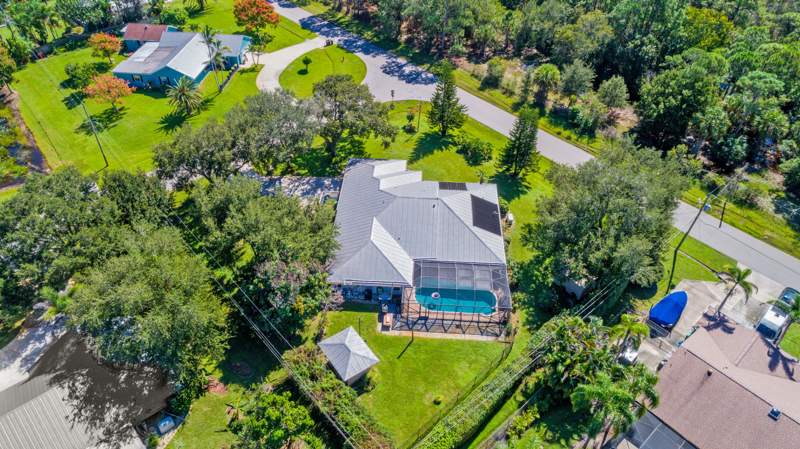 4 bedroom Single Family Residence at 3098 SE Bur Street, Sandpiper Bay, Port St. Lucie — photo 2
