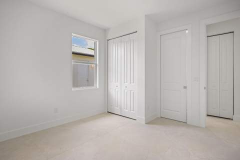 4606 Hibiscus Avenue, West Palm Beach FL - photo 19 of 29