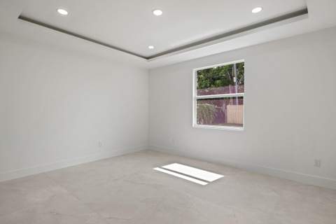 4606 Hibiscus Avenue, West Palm Beach FL - photo 12 of 29