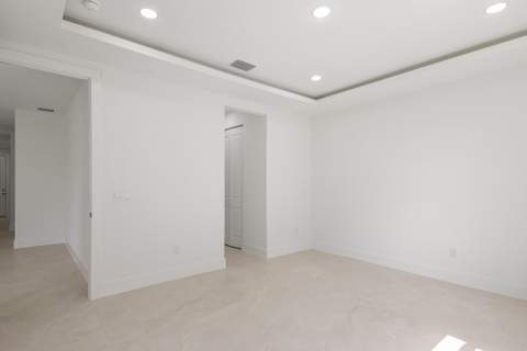 4606 Hibiscus Avenue, West Palm Beach FL - photo 13 of 29