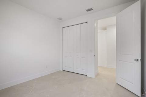 4606 Hibiscus Avenue, West Palm Beach FL - photo 20 of 29