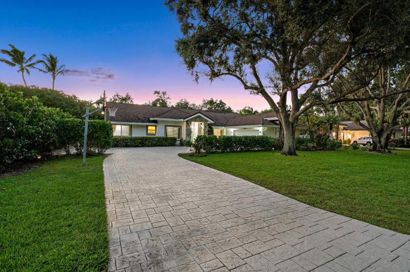 5 bedroom Single Family Residence at 18274 SE Ridgeview Drive #, River Ridge, Jupiter — photo 3