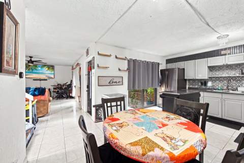 2483 Waterside Drive, Lake Worth FL - photo 8 of 30