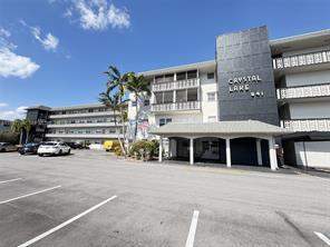 2 bedroom Condominium at 941 Crystal Lake Drive #105, Crystal Lake 941 Condo, Deerfield Beach — photo 2