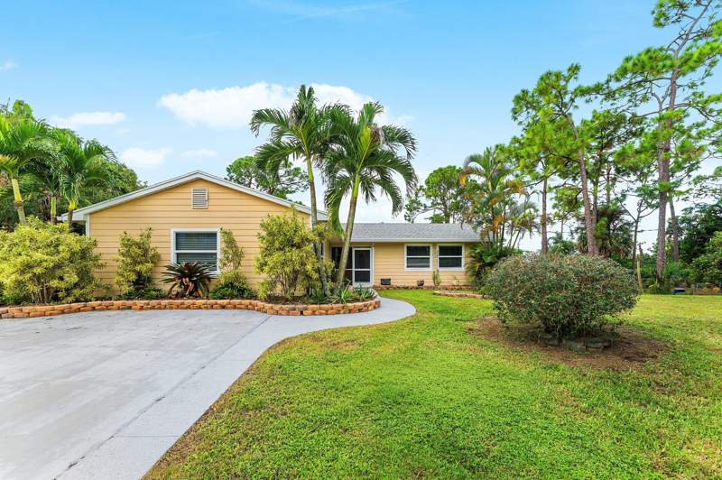 4 bedroom Single Family Residence at 12946 66th Street, The Acreage, West Palm Beach — photo 2
