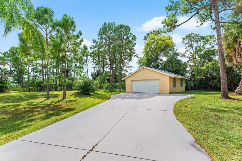 4 bedroom Single Family Residence at 12946 66th Street, The Acreage, West Palm Beach — photo 4