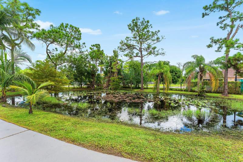 4 bedroom Single Family Residence at 12946 66th Street, The Acreage, West Palm Beach — photo 5