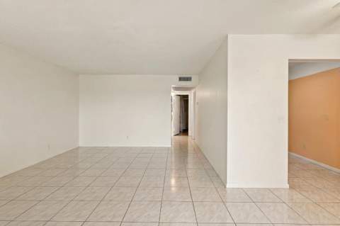 86 Sheffield D, West Palm Beach FL - photo 8 of 77