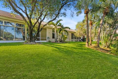 5375 Monterey Circle #D, Delray Beach FL - photo 18 of 32