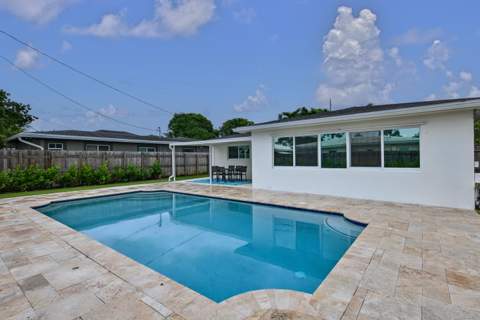 341 NE 45th Street, Oakland Park FL - photo 14 of 36