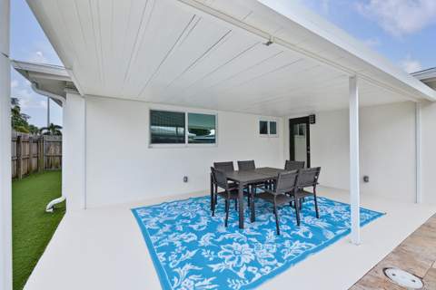 341 NE 45th Street, Oakland Park FL - photo 12 of 36