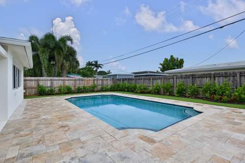 341 NE 45th Street, Oakland Park FL - photo 16 of 36