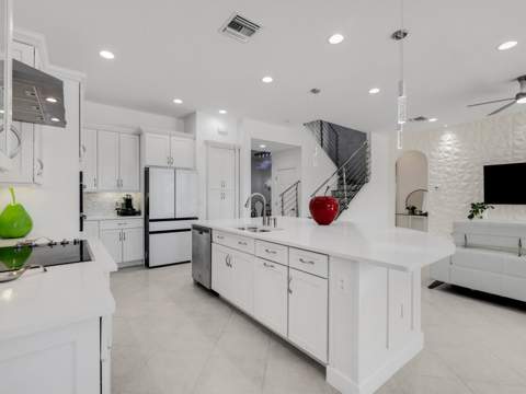 8256 Bradford Way, Parkland FL - photo 17 of 97