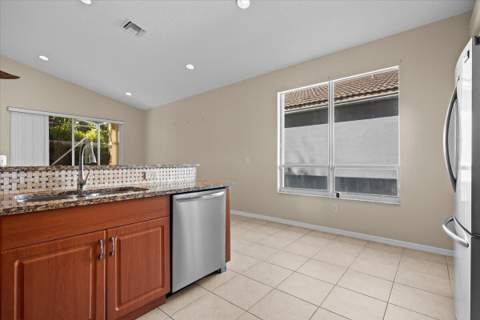 7584 New Holland Way, Boynton Beach FL - photo 10 of 31