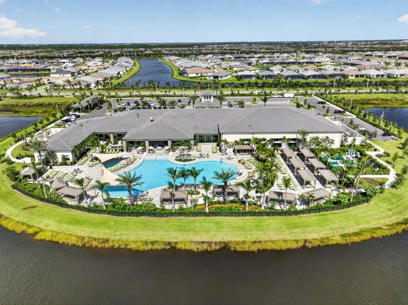 3 bedroom Single Family Residence at 12168 SW Songbird Road, Valencia Parc Riverland, Port St. Lucie — photo 4