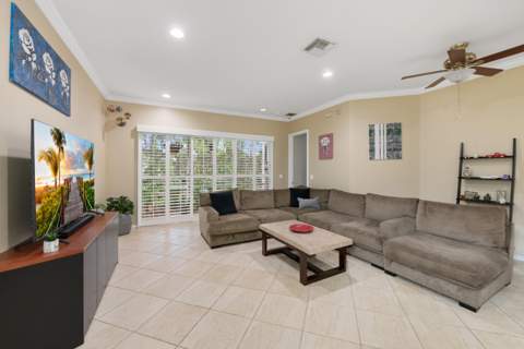 6435 Bella Circle #201, Boynton Beach FL - photo 10 of 27