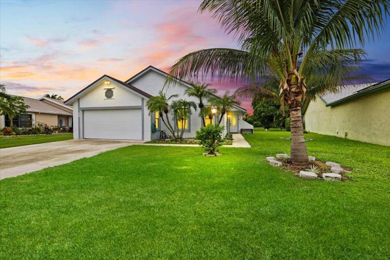 3 bedroom Single Family Residence at 4485 Brook Drive, Lakeside Green 2, West Palm Beach — photo 3