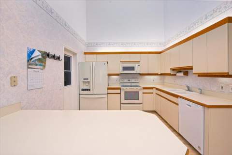 2610 SE Tropical E Circle, Port St. Lucie FL - photo 13 of 44