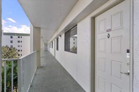 2240 N Cypress Bend Drive #704, Pompano Beach FL - photo 23 of 37