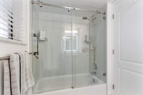 2240 N Cypress Bend Drive #704, Pompano Beach FL - photo 17 of 37