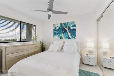 2240 N Cypress Bend Drive #704, Pompano Beach FL - photo 19 of 37