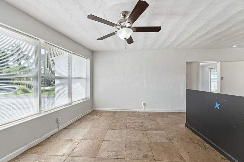 3 bedroom Single Family Residence at 1537 NE 31st Street, Cresthaven No 4, Pompano Beach — photo 2