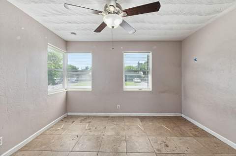 1537 NE 31st Street, Pompano Beach FL - photo 12 of 27
