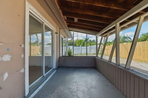 1537 NE 31st Street, Pompano Beach FL - photo 22 of 27
