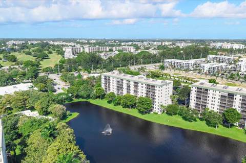2240 N Cypress Bend Drive #704, Pompano Beach FL - photo 11 of 37