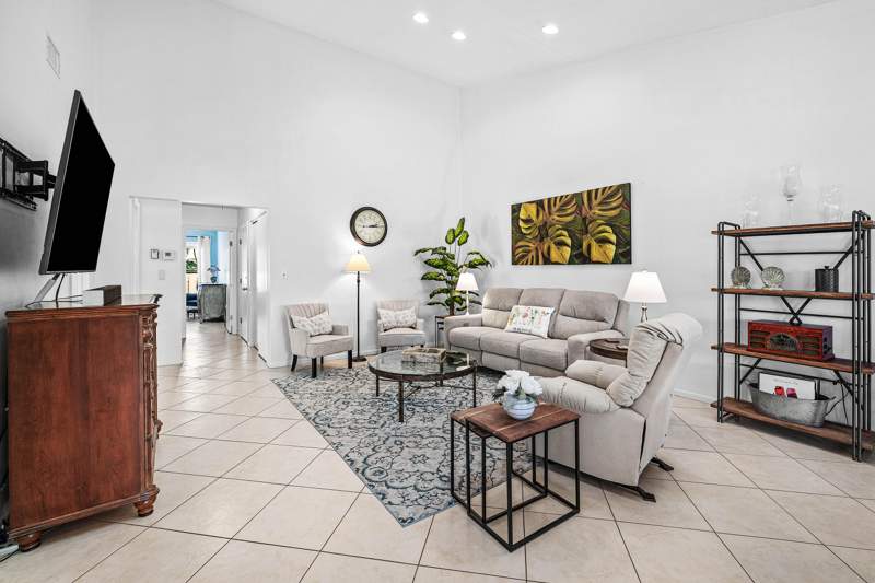2 bedroom Villa at 503 SW 29th Avenue, Homewood Lakes Sec B-2, Delray Beach — photo 4