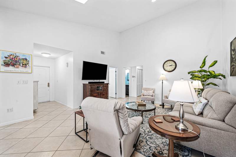 2 bedroom Villa at 503 SW 29th Avenue, Homewood Lakes Sec B-2, Delray Beach — photo 5