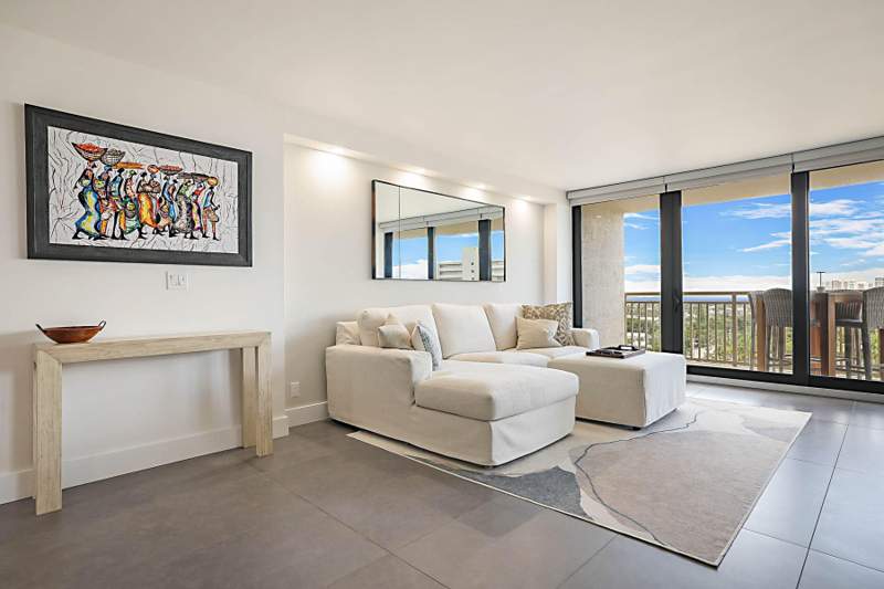 2 bedroom Condominium at 3400 N Ocean Drive #1005, Oceantree Condo, Singer Island — photo 3