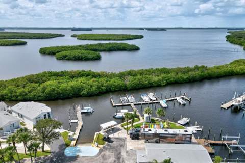 877 Osprey Lane, Hutchinson Island FL - photo 22 of 36