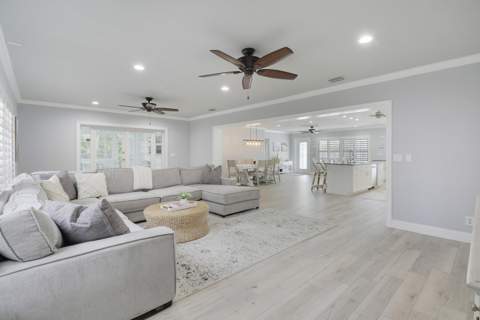 425 Marlin Road, North Palm Beach FL - photo 6 of 51