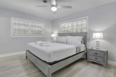425 Marlin Road, North Palm Beach FL - photo 11 of 51