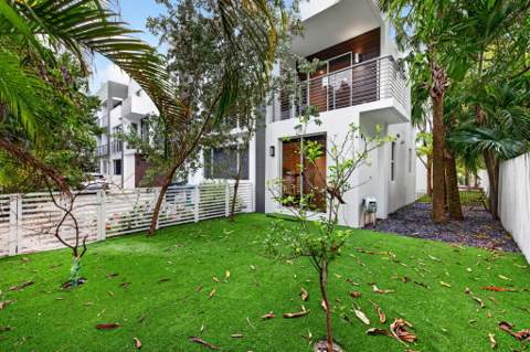 714 NE 14th Avenue #103, Fort Lauderdale FL - photo 22 of 116