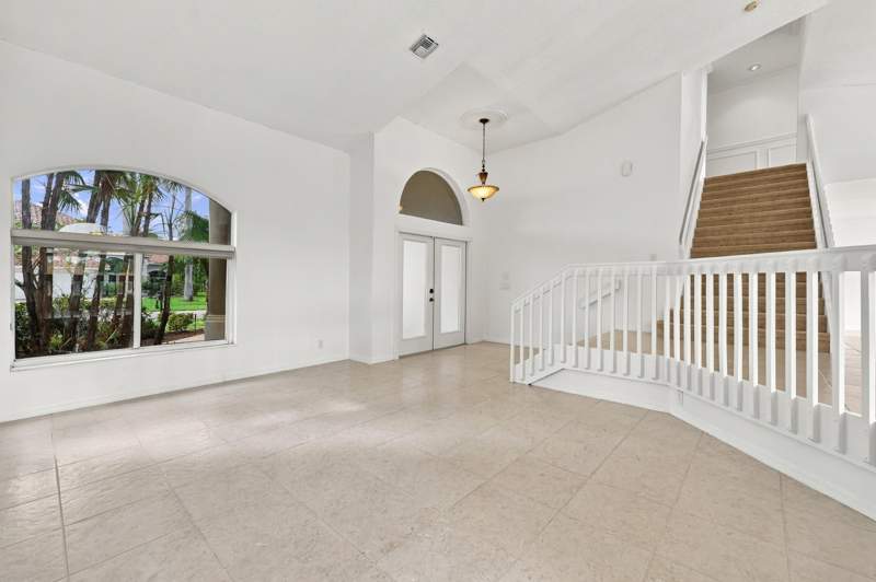 4 bedroom Single Family Residence at 10671 St Thomas Drive, Boca Isles South Ph 5C, Boca Raton — photo 4