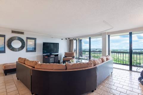 2480 Presidential Way #1103, West Palm Beach FL - photo 7 of 40